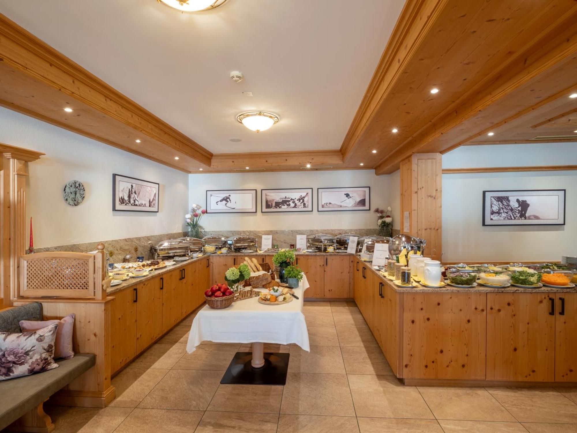Alpen Glueck Hotel Kirchberger Hof Kirchberg in Tirol Exteriör bild