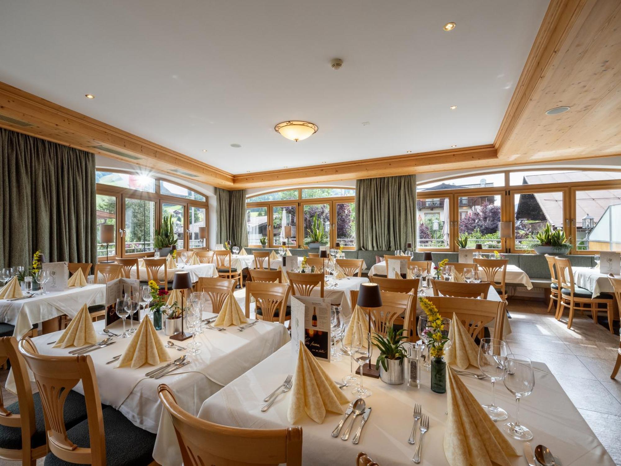 Alpen Glueck Hotel Kirchberger Hof Kirchberg in Tirol Exteriör bild
