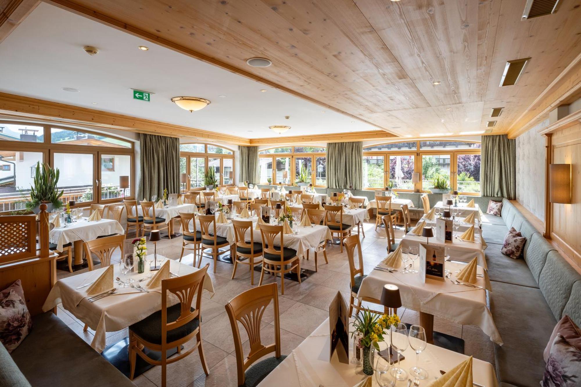 Alpen Glueck Hotel Kirchberger Hof Kirchberg in Tirol Exteriör bild
