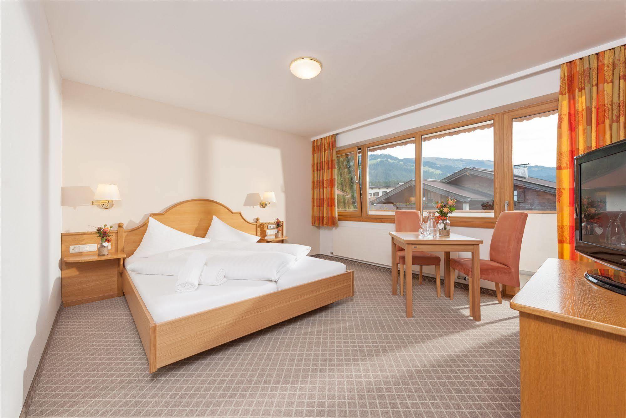 Alpen Glueck Hotel Kirchberger Hof Kirchberg in Tirol Exteriör bild